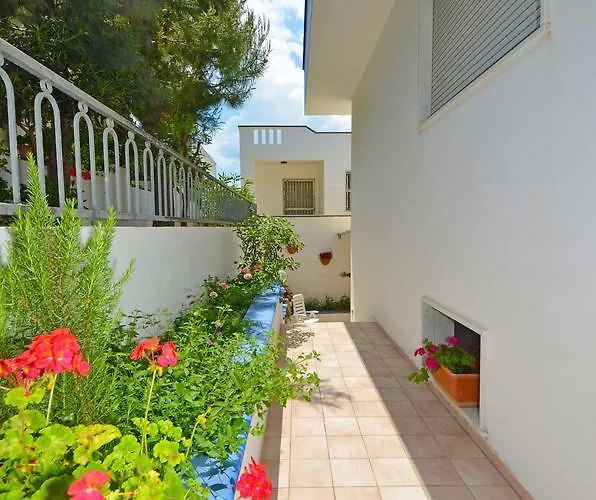 Nyaraló Casa Baia Rosa *