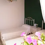 Casa de Férias Casa Baia Rosa *