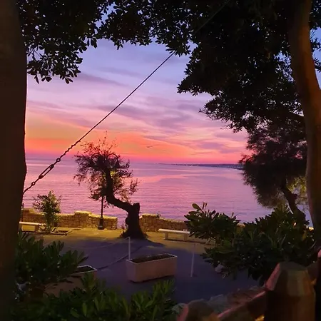Casa Baia Rosa Holiday home *